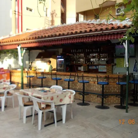 Tekin Aparts מלון דירות