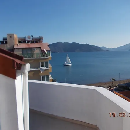 Tekin Aparts Apart Otel 3*