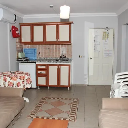 Tekin Aparts 3* Μαρμαρίς